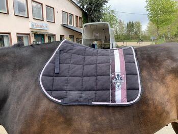 Eskadron Schabracke Big Square VS, Eskadron  Big Square, Wiebke, Dressage Pads, Molzhain 