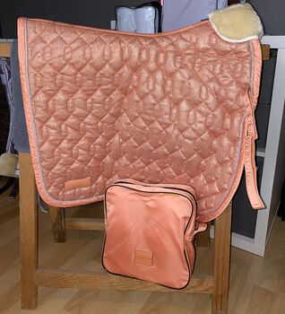 Eskadronset - HW21 soft peach, Eskadron , Sarah Stay , Dressage Pads, Alsbach-Hähnlein 