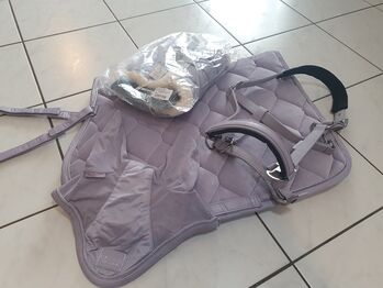 Eskadron Set Silk purple überwiegend neu, Kiki, Schabracken, Burgwedel