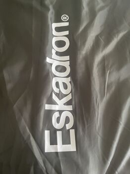 ESKADRON Stallparka