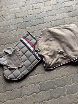 Eskadron Taupe Set, Eskadron, Leonie Thon, Schabracken, Bremen