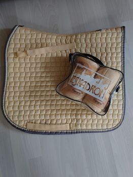 Eskadron Schabracke+Bandagen, banana, Pony, Eskadron, Janina Beilfuß, Dressage Pads, Ahrensbök
