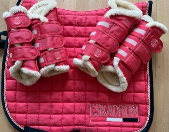 Eskadron Schabracke Dressur mit Gamaschen, Eskadron , Nicole, Dressage Pads, Kleve