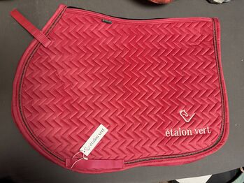 Etalon Vert Springschabracken, Etalon Vert, Julia, Dressage Pads, Innsbruck 