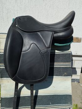 Euroriding ROMULUS 17 " / Dr/ neuwertig!!, Euroriding Romulus, TM, Dressage Saddle, Liebenwalde