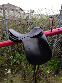 Tausche Dressursattel 17 zoll, Passier A Temp, Sattelkammer, Dressage Saddle, Görzke