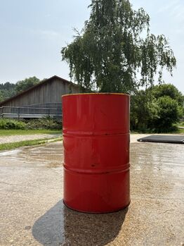 Fass leer/ Working equitation Tonne