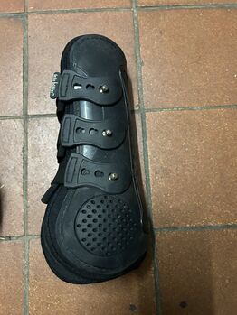 Felix Bühler Gamaschen, Geraldine Wiedemann, Tendon Boots, Leubsdorf