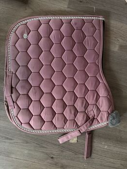 Felix Bühler schabracke, Luana, Dressage Pads, Büren an der Aare