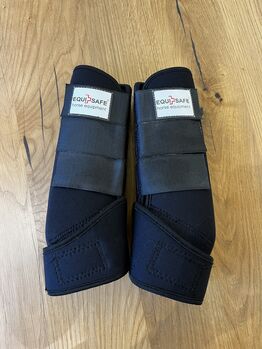Fesselkopfgamaschen, EquiSafe, Karoline Walter, Tendon Boots, St. Pölten