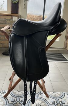 Edler Dressursattel von Louisa Koehne – wenig genutzt, sehr guter Zustand, Louisa Koehne Signature, Anika, Dressage Saddle, Am Mellensee