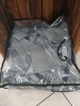 Fliegendecke Rugbe mit Halsteil und Gurten NEU 165cm Covalliero Rugbe