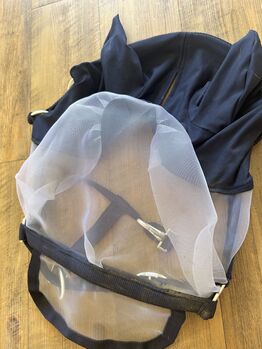 Fliegenmaske mit Halfter