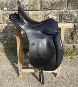 Forestier Dressursattel / Monoblatt – 18”, Forestier Monoquartier, carine becker, Dressursattel, Buschdorf