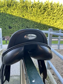 Frank Baines Springsattel -Neuwertig Frank Baines  Edessa 