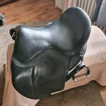 Freeform Sattel 16,5 XSB, Freeform Dressage, Filomena Zapfe, Dressage Saddle, Garbsen