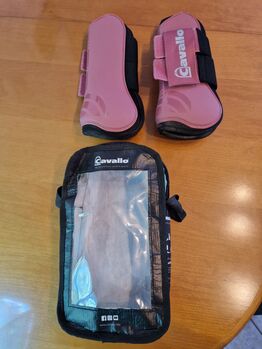 Gamaschen von CAVALLO in pink, Cavallo, Christoph Muckel , Tendon Boots, Bad Berleburg 