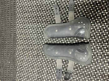 Gamaschen, Felix Bühler , Emily Reichart, Gamaschen, Holzhausen An Der Haide