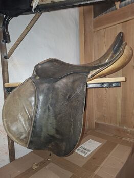 Alter Springsattel, Sommer , J. Fritsch, Jumping Saddle, Landau in der Pfalz