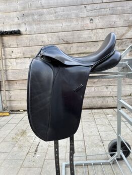 Gebrauchter Mac Arthur Dressursattel Mac Arthur Dressursattel 16-17 Zoll 