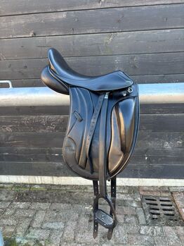 GFS Premier Dressage Saddle 17 inch GFS Premier