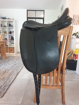 Gut gepflegter Dressursattel Windsor, 16 Zoll Windsor Springtree
