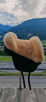 Grandeur Fellsattel "FlowFinder" anthrazit, Grandeur FlowFinder, Andre, Lambskin Pad, Telfes im Stubai