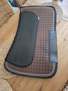 Grandeur Pad leicht gesteppt, Grandeur Wsternpad , Nicole Schymik , Westernpads, Oer-Erkenschwick