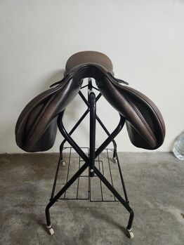 Lovely Brown Ikonic GP Ikonic GP