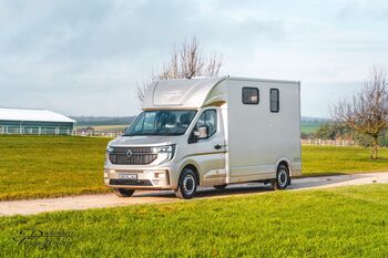 Pferdetransporter Renault Neues Modell Automatik 170 PS Nur bei uns Erhältlich Viehtransporter Dickenherr Dickenherr 2 Ride 