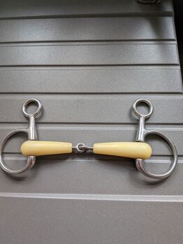 Hanging snaffle,nylon mouthpiece.5in.excellent condition.very small marks on mouthpiece