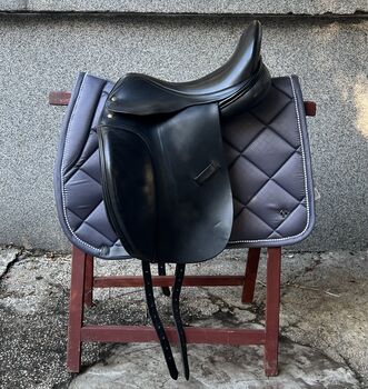Harry Dabbs Elegant 17 siodło ujeżdżeniowe, Harry Dabbs Elegant, Sylwia, Dressage Saddle, Katowice