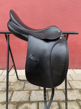 Harry Dabbs Elegant Dressursattel 17,5 Zoll schwarz, Klettpausche, Harry Dabbs Elegant , Lisa Kosmin, Dressage Saddle, Gechingen