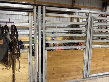 Heavy-duty stainless steel 12' (horse) stalls