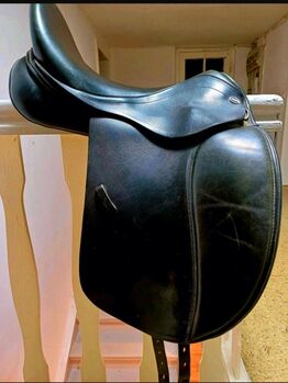 Sattel Hemano Solution 17'', Hemano  Solution , Theresa Baumann , Dressage Saddle, Trendelburg 