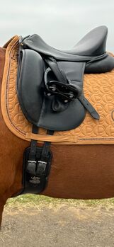 HENNIG Dressursattel MFT -Baum Monoblatt, Hennig Dressursattel 2022 MFT-Baum Monoblatt , Sonja, Dressage Saddle, Perl