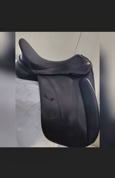 Dressursattel der Marke Hennig, sehr bequem und neu aufbereitet, Hennig, Saskia Nowottny , Dressage Saddle, Poppenhausen 