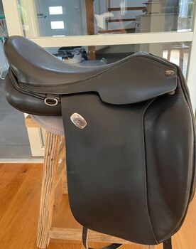 Hilbar Royal Select 17,5 Sattel inkl. Schoner, Hilbar Hilbar Royal, Jana, Dressage Saddle, Hannover