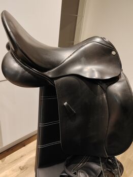 Hintermayer Anatomic Dressursattel 17 Zoll Hintermayer Anatomic