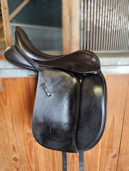 Hintermeyer Anatomic Dressur Sattel 17 Zoll, Hintermeyer  Anatomic, Amelie , Dressage Saddle, Neukirchen bei Sulzbach-Rosenberg