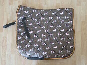 HKM Dressur Schabracke "Allure Cheval" olivegrün, HKM Allure Cheval, Annkathrin, Dressage Pads, Nordstemmen