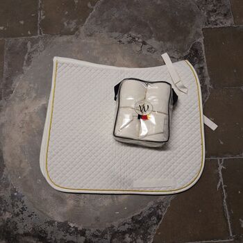 HKM Schabracke mit Waldhausen Bandagen Creme Champagner, Hkm, ADN, Dressage Pads, Duisburg