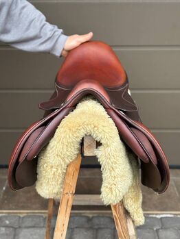 Hochwertiger 17”-Ledersattel – Komfort trifft auf Leistung, James, Jumping Saddle, Hamburg Hoheluft-Ost