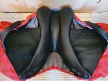 Hochwertiger Springsattel aus Leder – Elegant, Komfortabel & Leistungsstark