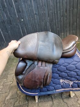 Höpfner springsattel 17 zoll mittlere kammer braun, Höpfner Springsattel , K. Werner, Jumping Saddle, Westerwalsede