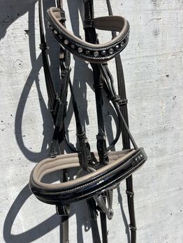 Zaum mit Bling bling, Regula Renggli , Bridles & Headstalls, Eglisau