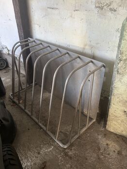 Heuraufe für Pferde