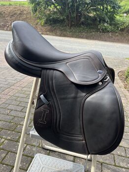 Springsattel Ikonic Evolution, Ikonic Pro Evolution , Leonie Hartje, Jumping Saddle, Uslar