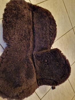 Horse-friends Lammfell-Sattelkissen