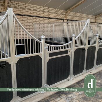 Pferdebox Wave | Pferdestall kaufen | Boxen Pferd | mit Drehtür, Horsefriend Products Wave, Horsefriend Products - Pferdeboxen und Zaun (Horsefriend Products - Pferdeboxen, Zaun und Stalleinrichtungen), Horse & Stable Mats, Steinfurt